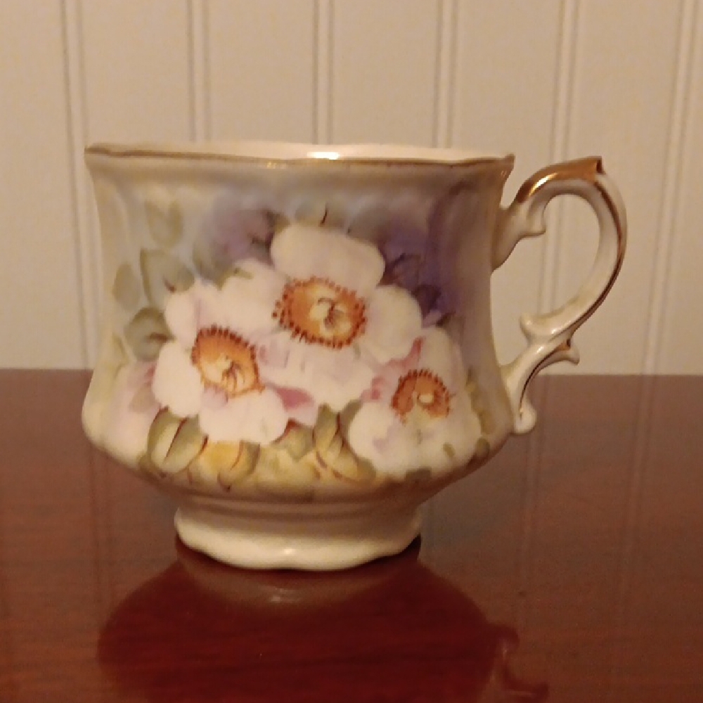 Beautiful LEFTON cup